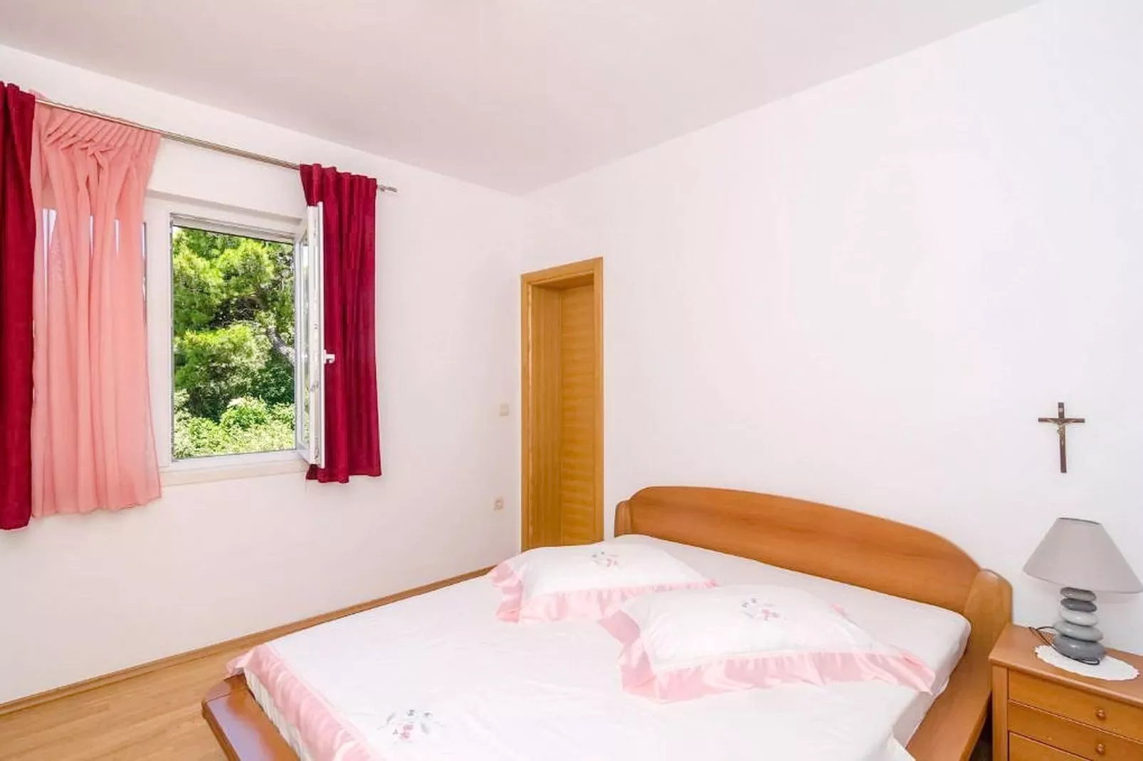 Apartments Villa Bella Vista - Two Bedroom Apartment with Balcony and  Sea  View-Chambre