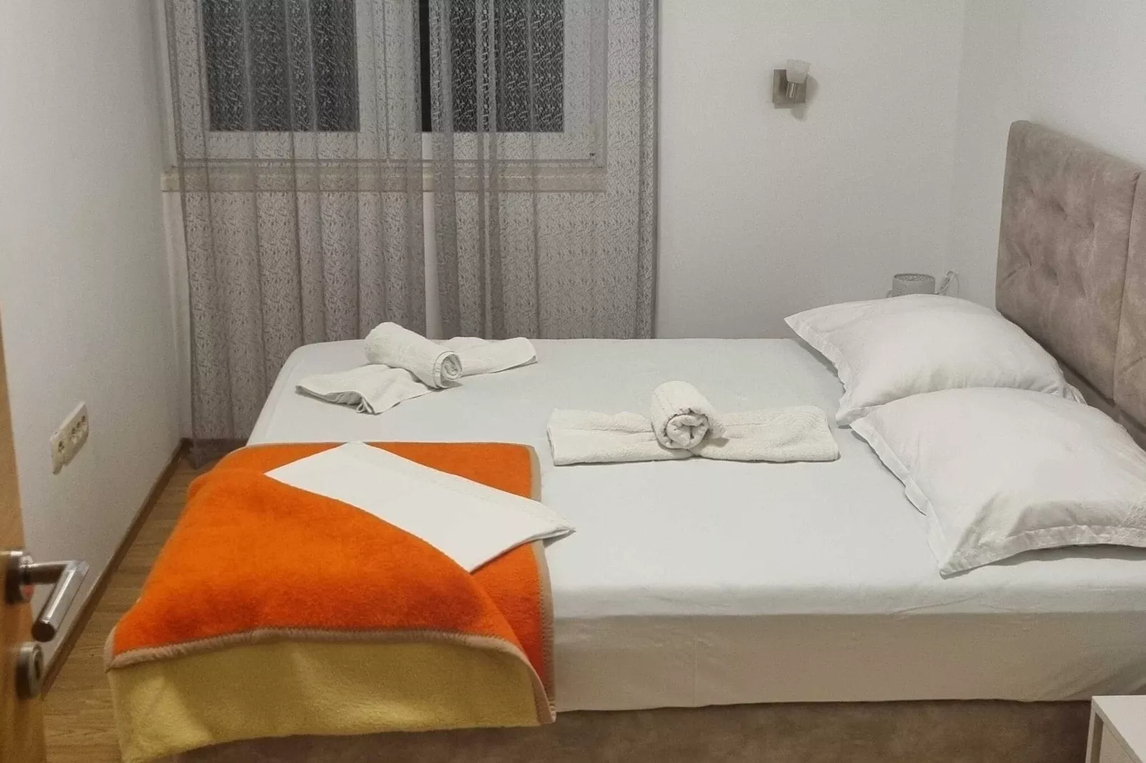 Apartments Villa Bella Vista - Two Bedroom Apartment with Balcony and  Sea  View-Chambre