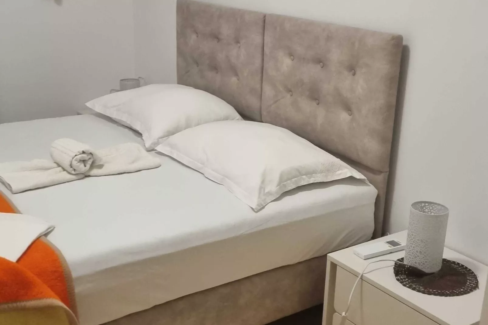Apartments Villa Bella Vista - Two Bedroom Apartment with Balcony and  Sea  View-Chambre