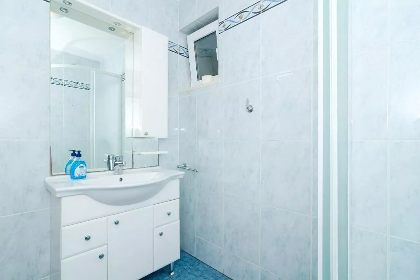 Apartments Villa Bella Vista - Two Bedroom Apartment With Terrace-Salle de bain