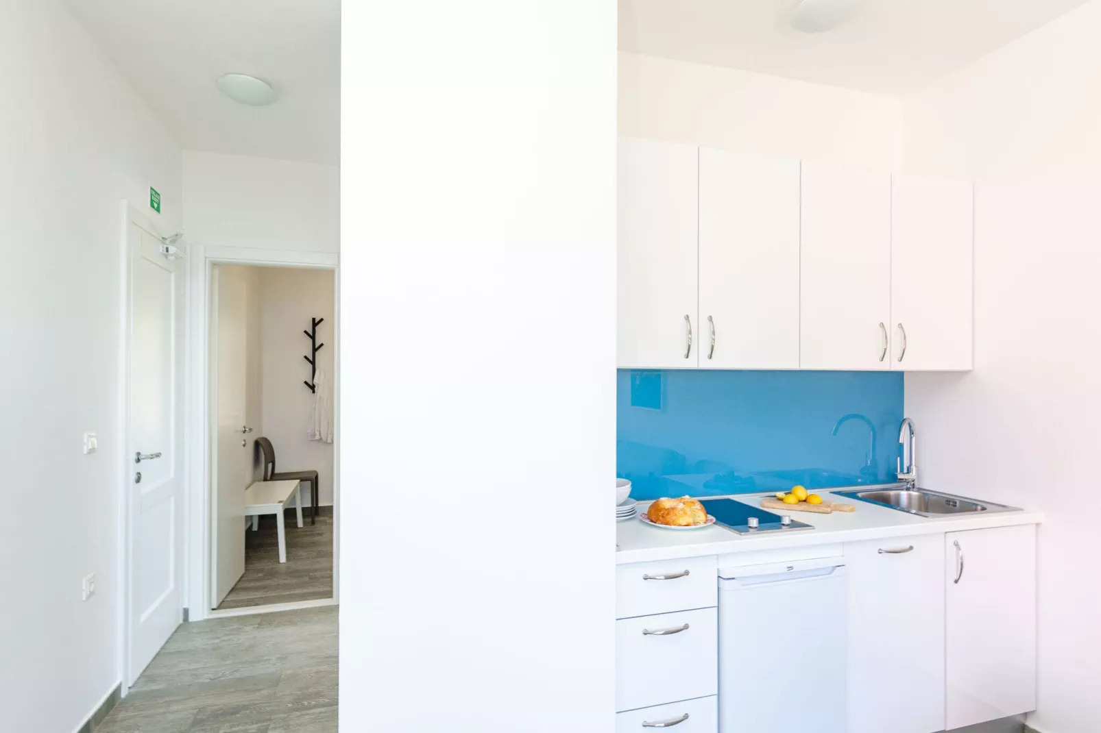 Apartments Villa Lukas - ''No.5'' One-Bedroom Apartment with Balcony and Sea View-Kitchen