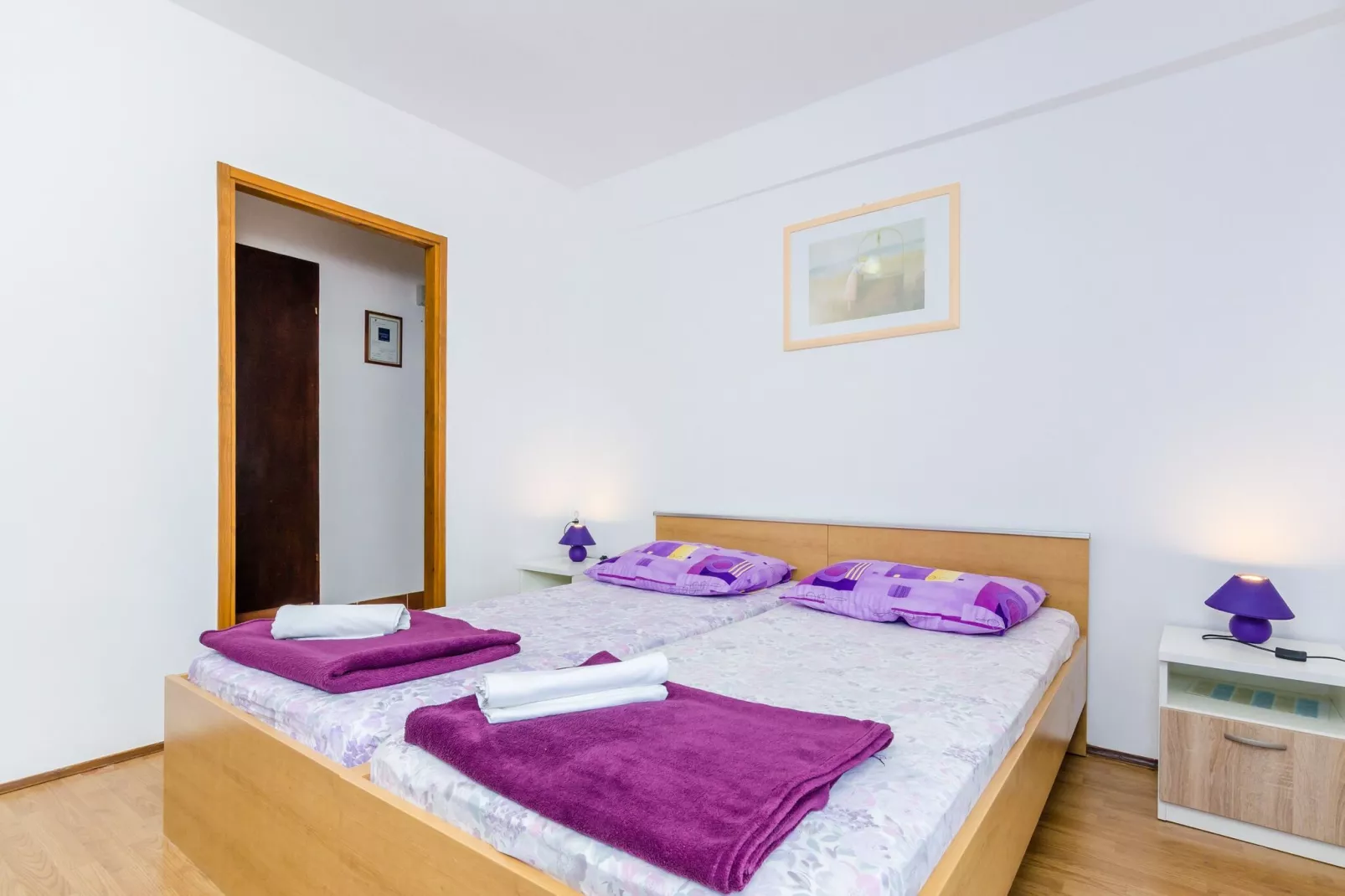 Apartments & Rooms Mihajica- Comfort Studio Apartment with Balcony and Sea View-Bedroom
