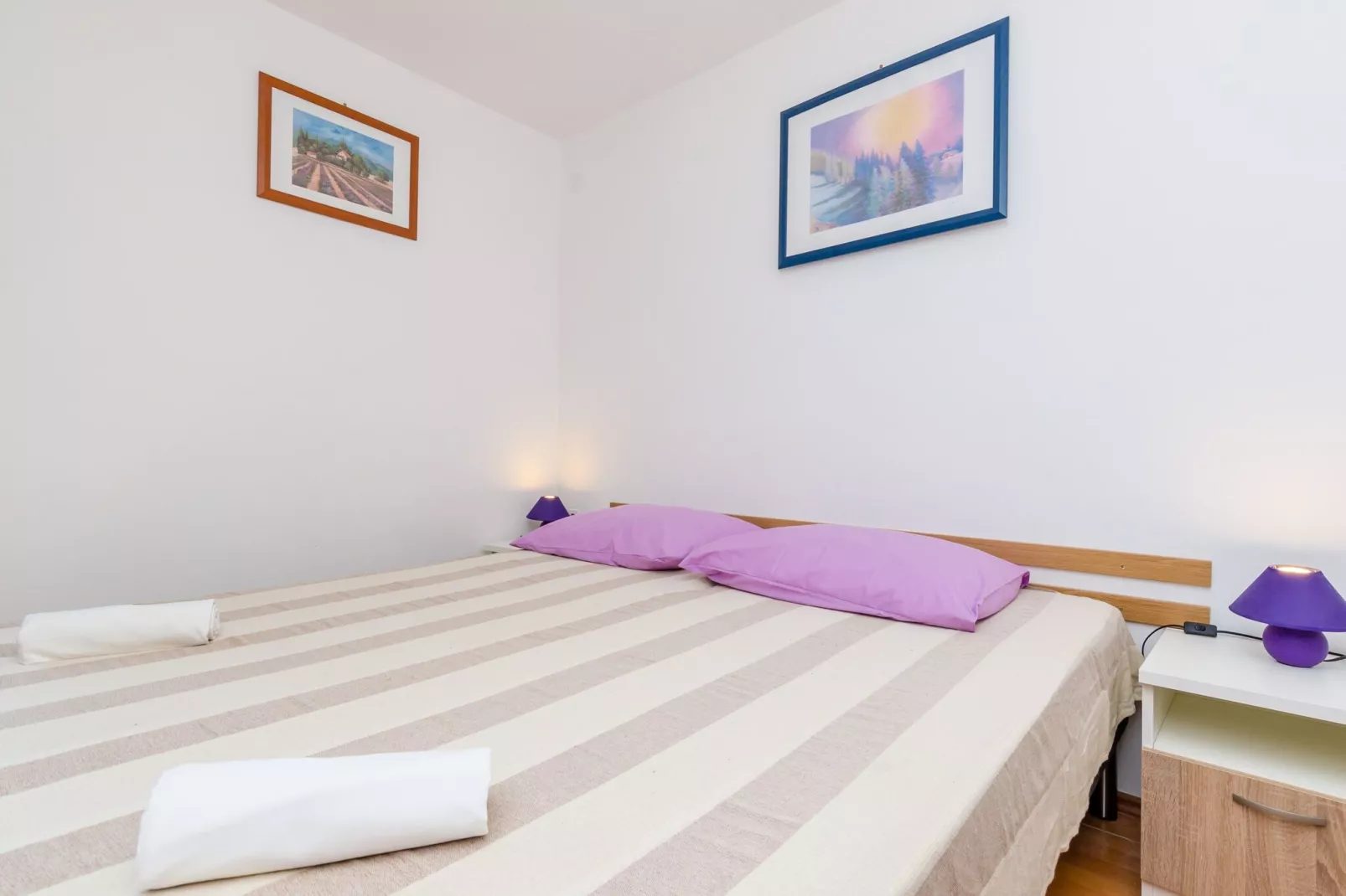 Apartments & Rooms Mihajica- Two Bedroom Apartment with Balcony and Sea View-Bedroom