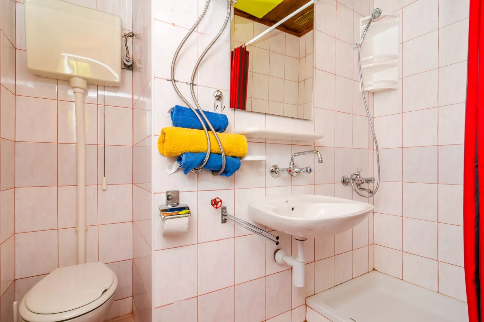 Apartments & Rooms Mihajica- Standard Double or Twin Room with Balcony and Sea View-Bathroom