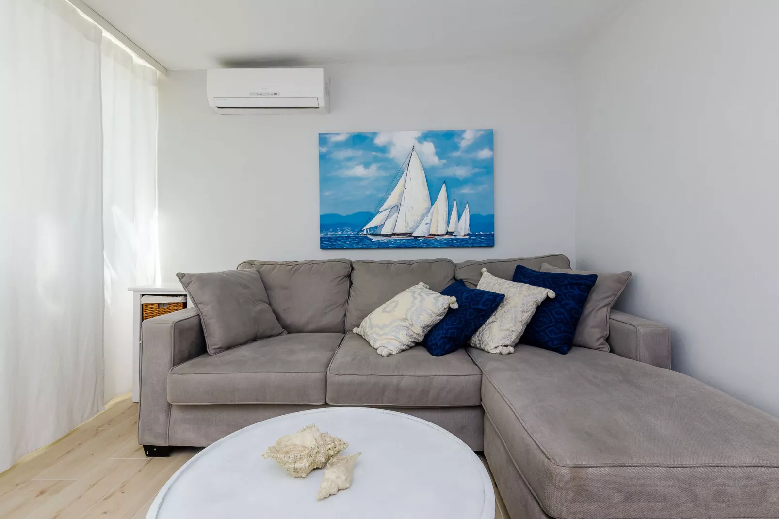 Apartment Kate - Two Bedroom Apartment with Sea View-Living room