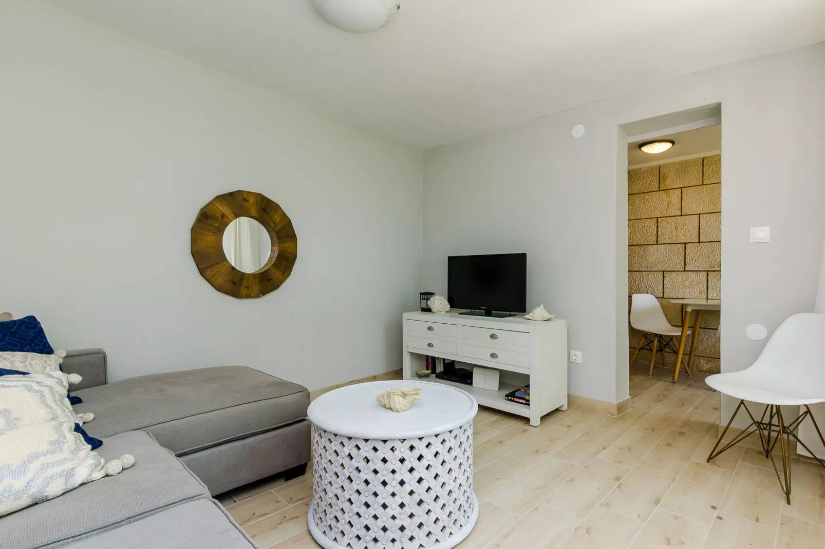 Apartment Kate - Two Bedroom Apartment with Sea View-Living room