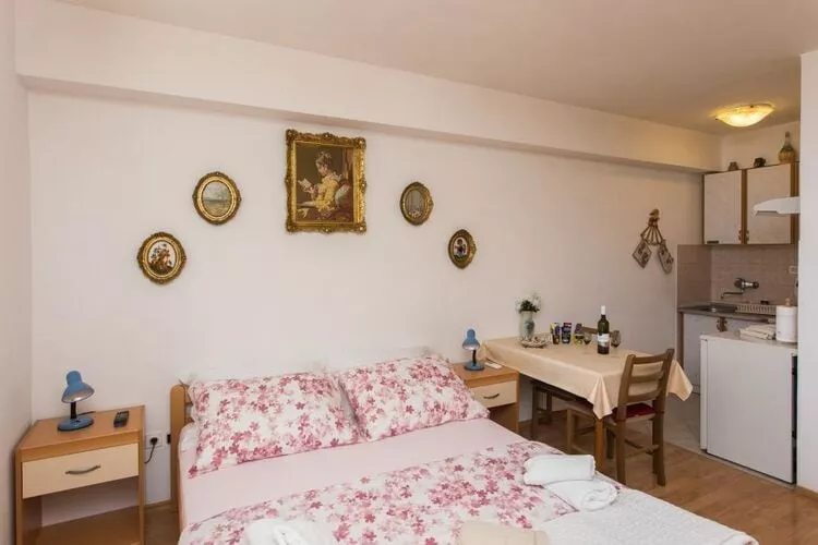 Apartment Stella Polaris - Studio Apartment A2-Wohnzimmer