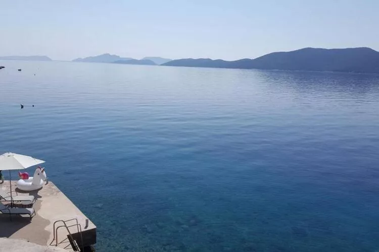 Holiday Home Odiseja- One Bedroom Apartment with Terrace and Sea View-Extérieur