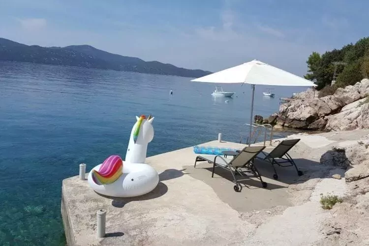 Holiday Home Odiseja- One Bedroom Apartment with Terrace and Sea View-Extérieur