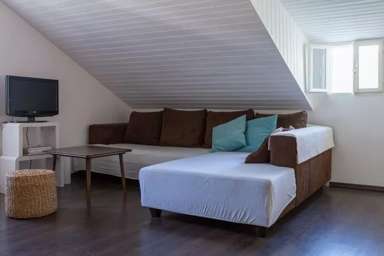 Apartment Dubravka Iza Roka- Studio Apartment with City View-Living room