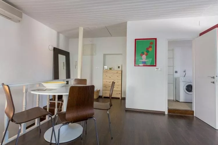 Apartment Dubravka Iza Roka- Studio Apartment with City View-Dining room
