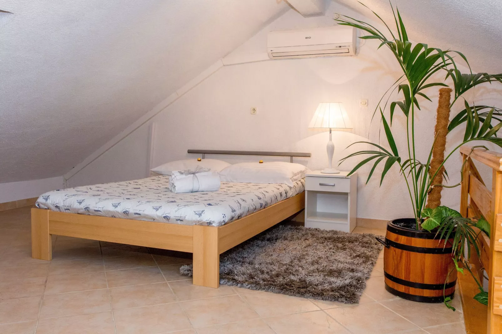Apartments Tino- Two Bedroom Apartment with Terrace and Sea View(A2)-Bedroom