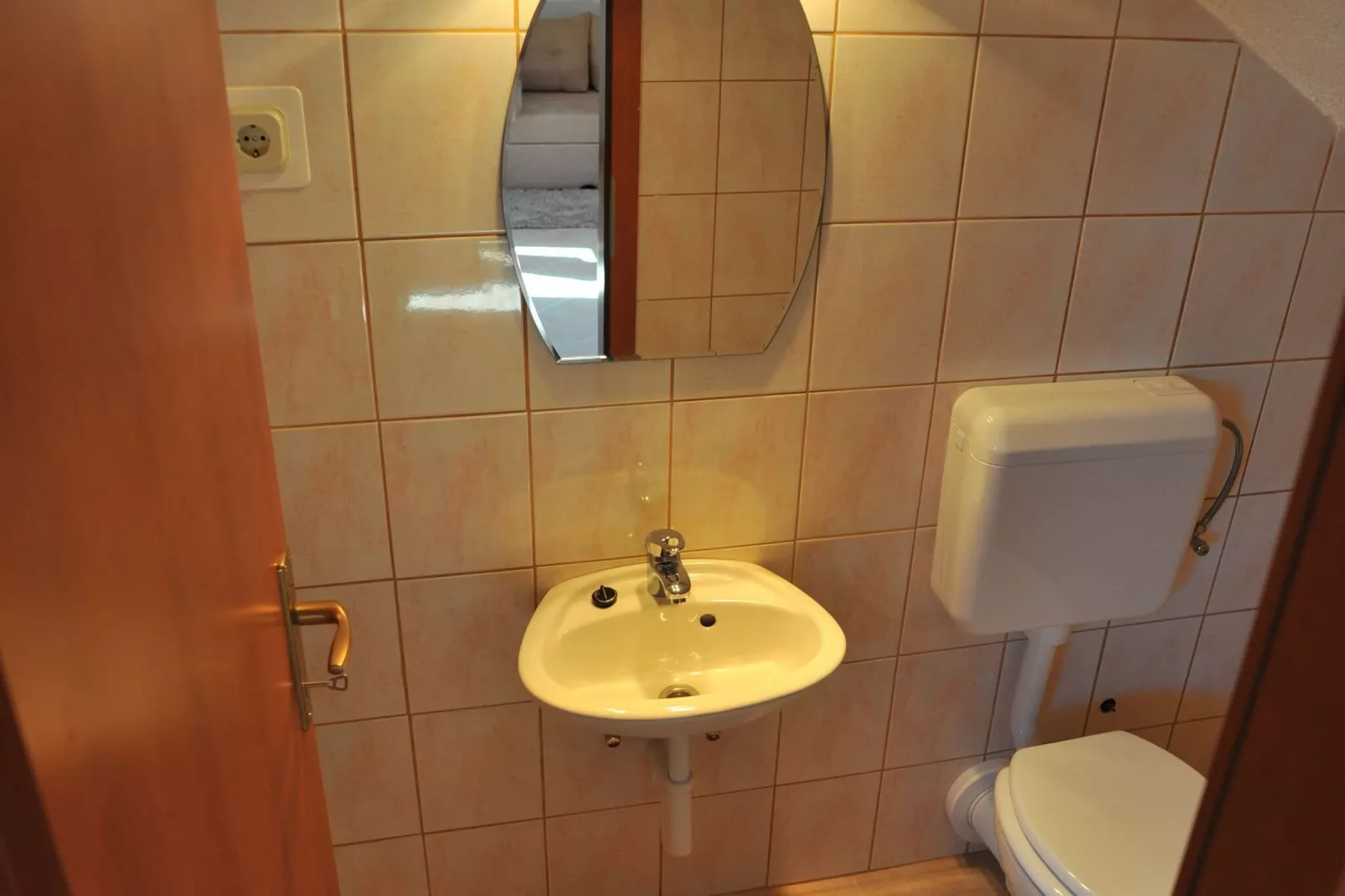 Apartments Tino- Two Bedroom Apartment with Terrace and Sea View(A2)-Bathroom