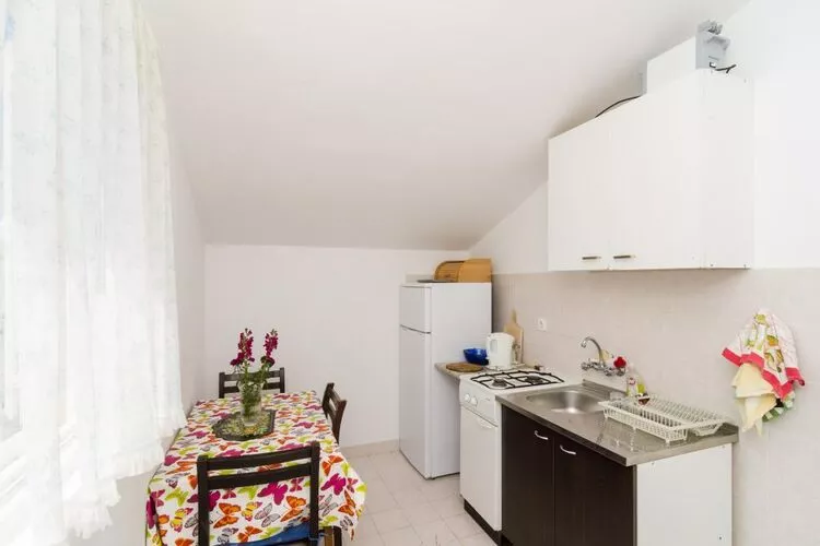Apartments Sutvid- Comfort One Bedroom Apartment with Loggia and Sea View