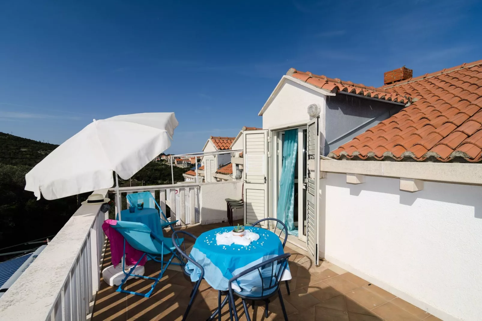 Apartments Villa Bell Memories- Studio Apartment with Terrace and Street View (A1)-Terrace