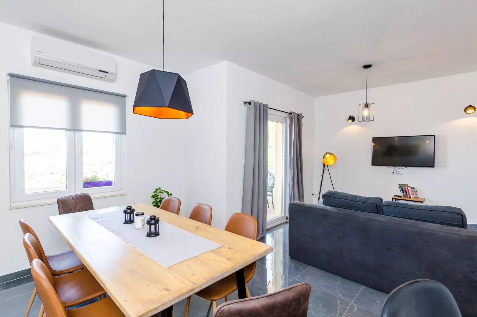 Apartments Villa Bell Memories- Two Bedroom Apartment with Balcony and Sea View (A3)-Dining room