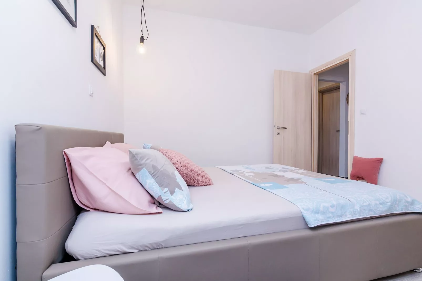Apartments Villa Bell Memories- Two Bedroom Apartment with Balcony and Sea View (A3)-Bedroom