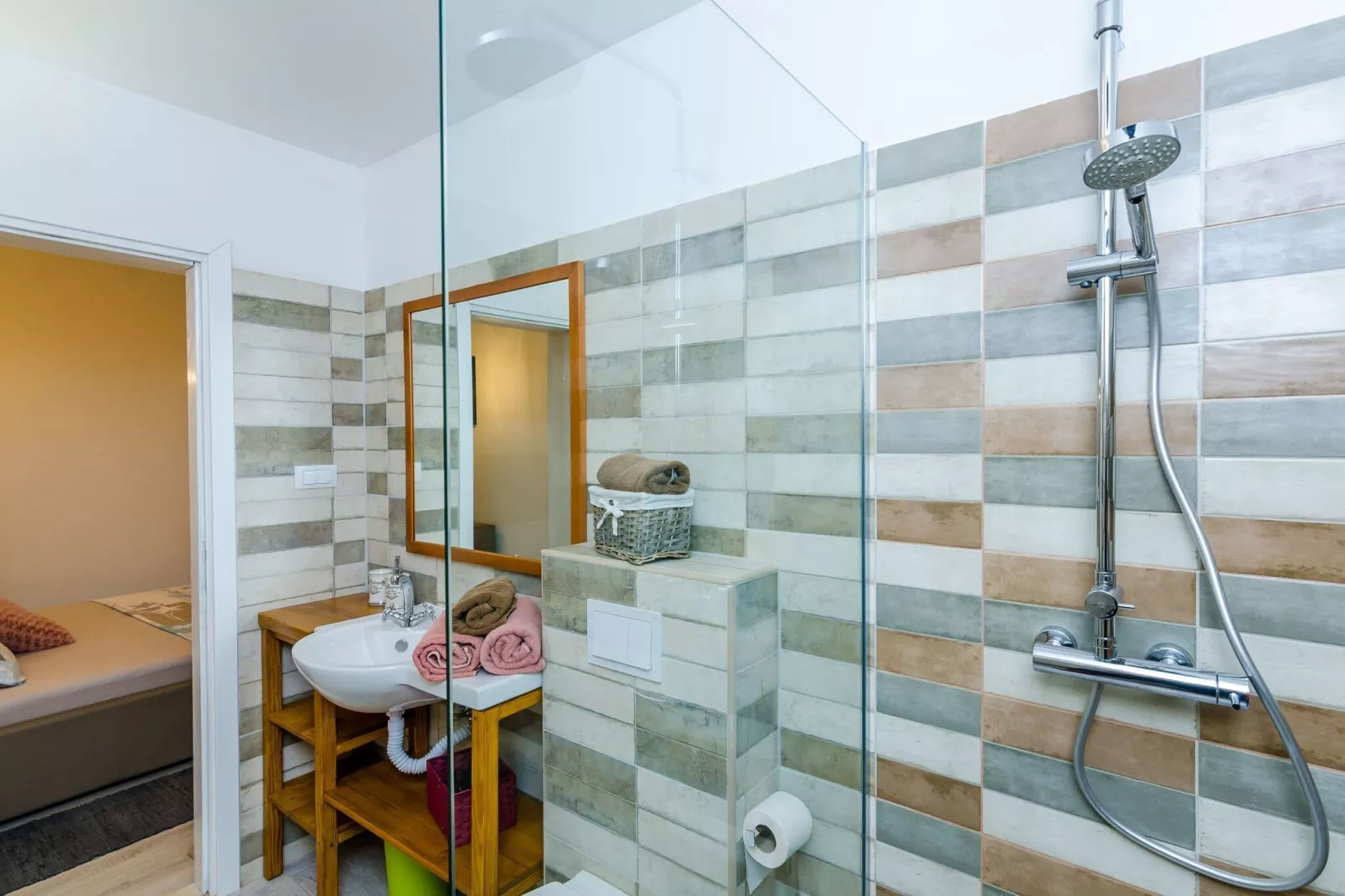 Apartments Villa Bell Memories- Two Bedroom Apartment with Balcony and Sea View (A3)-Bathroom