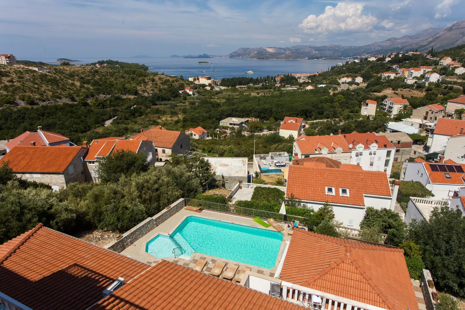 Apartments Villa Bell Memories- Two Bedroom Apartment with Balcony and Sea View (A3)-Pool