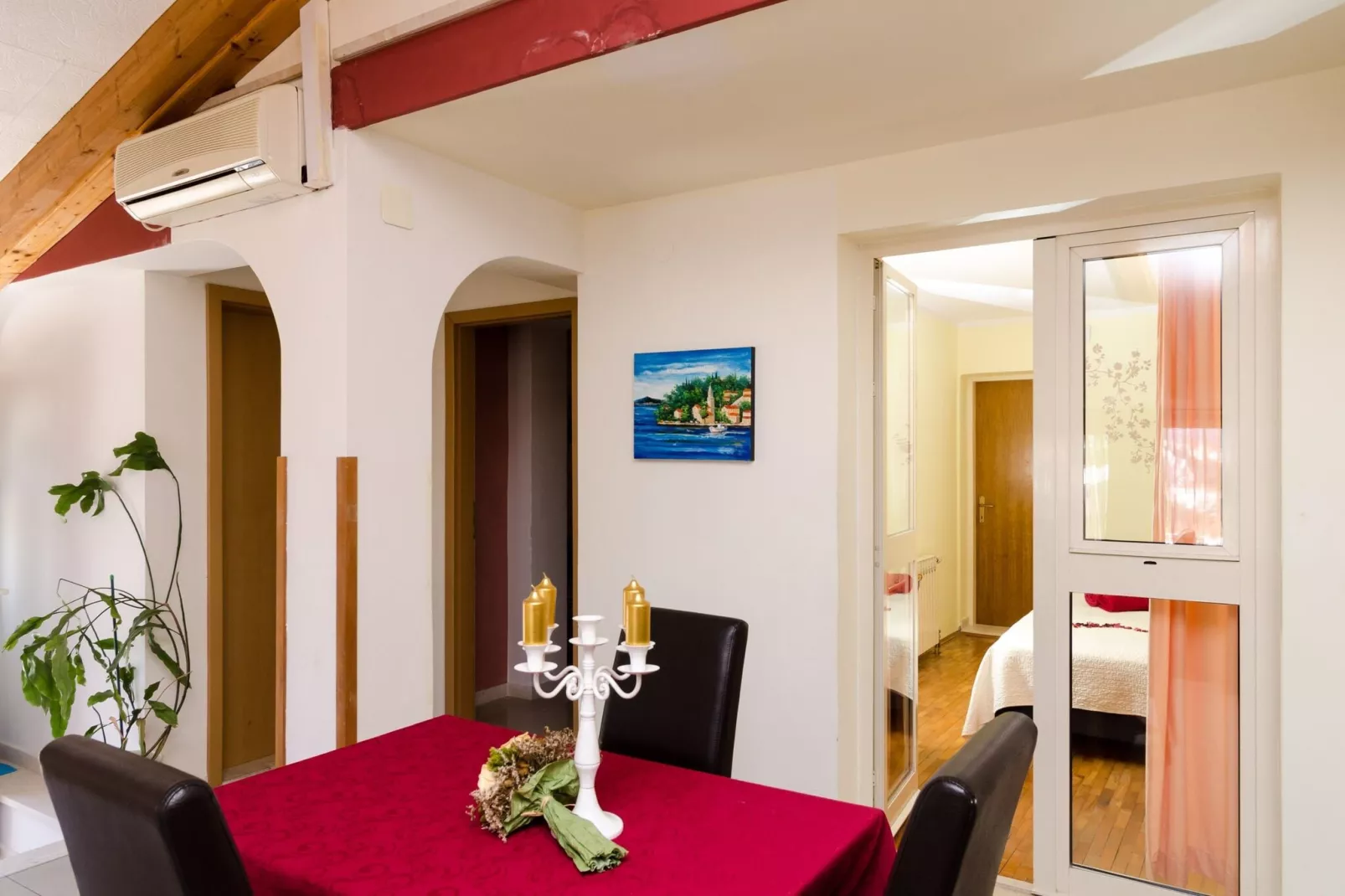 Apartments Villa Bell Memories- Two Bedroom Apartment with Shared Terrace and Sea View (A5)-Dining room