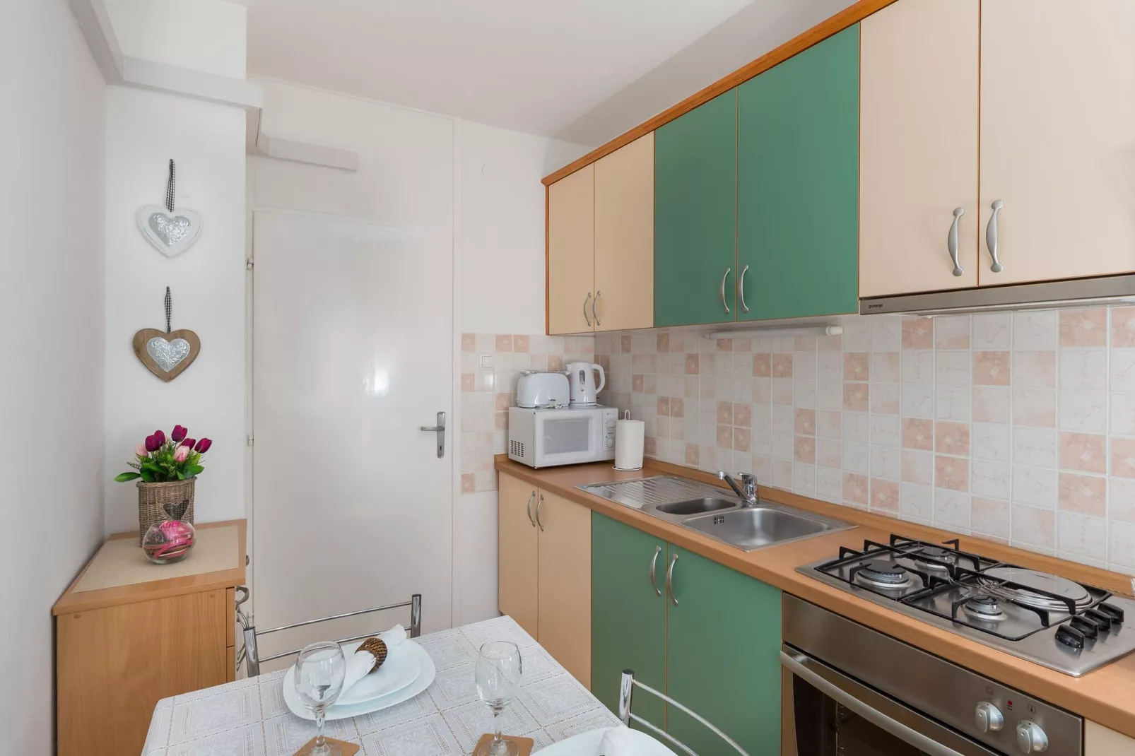 Apartment Fiorella - One Bedroom Apartment with Terrace and City View-Kitchen