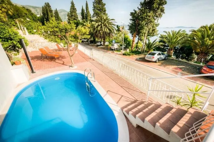 Guest House Villa Nina- Double Room with Garden View (S3 -Supetar)-Pool