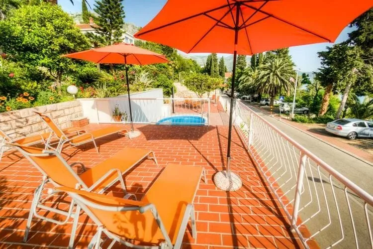 Guest House Villa Nina- Double Room with Garden View (S3 -Supetar)-Terrace