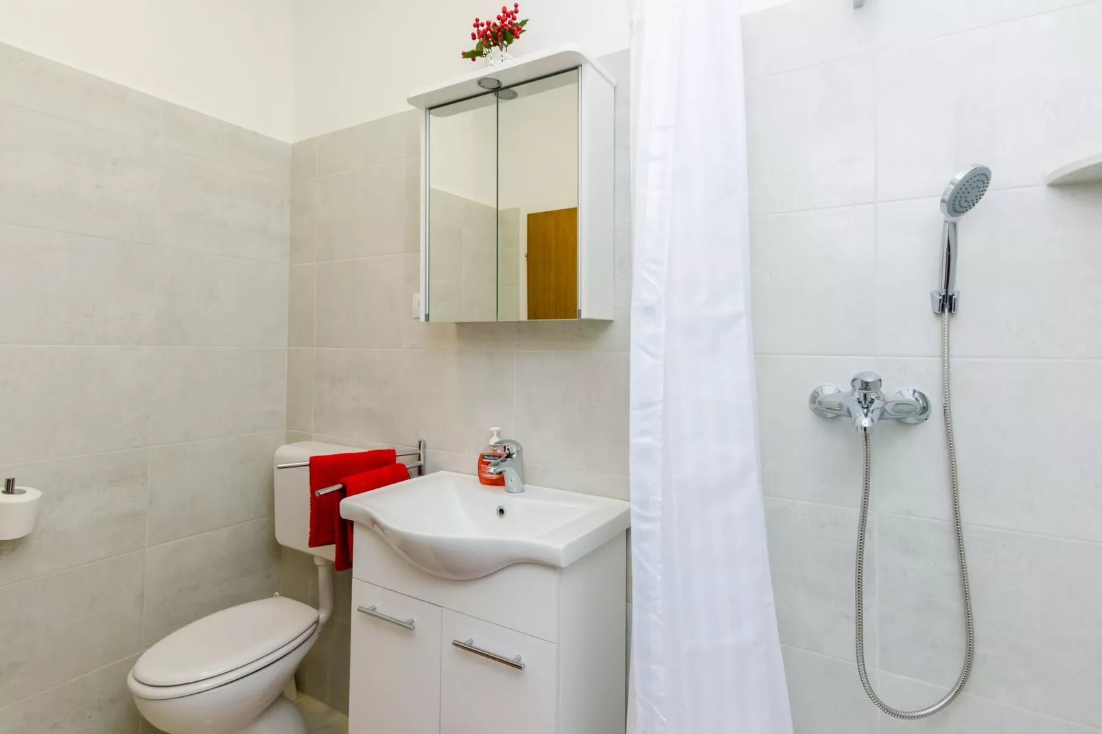 Guest House Villa Nina- One Bedroom Apartment with Sea View (Apt1)-Bathroom