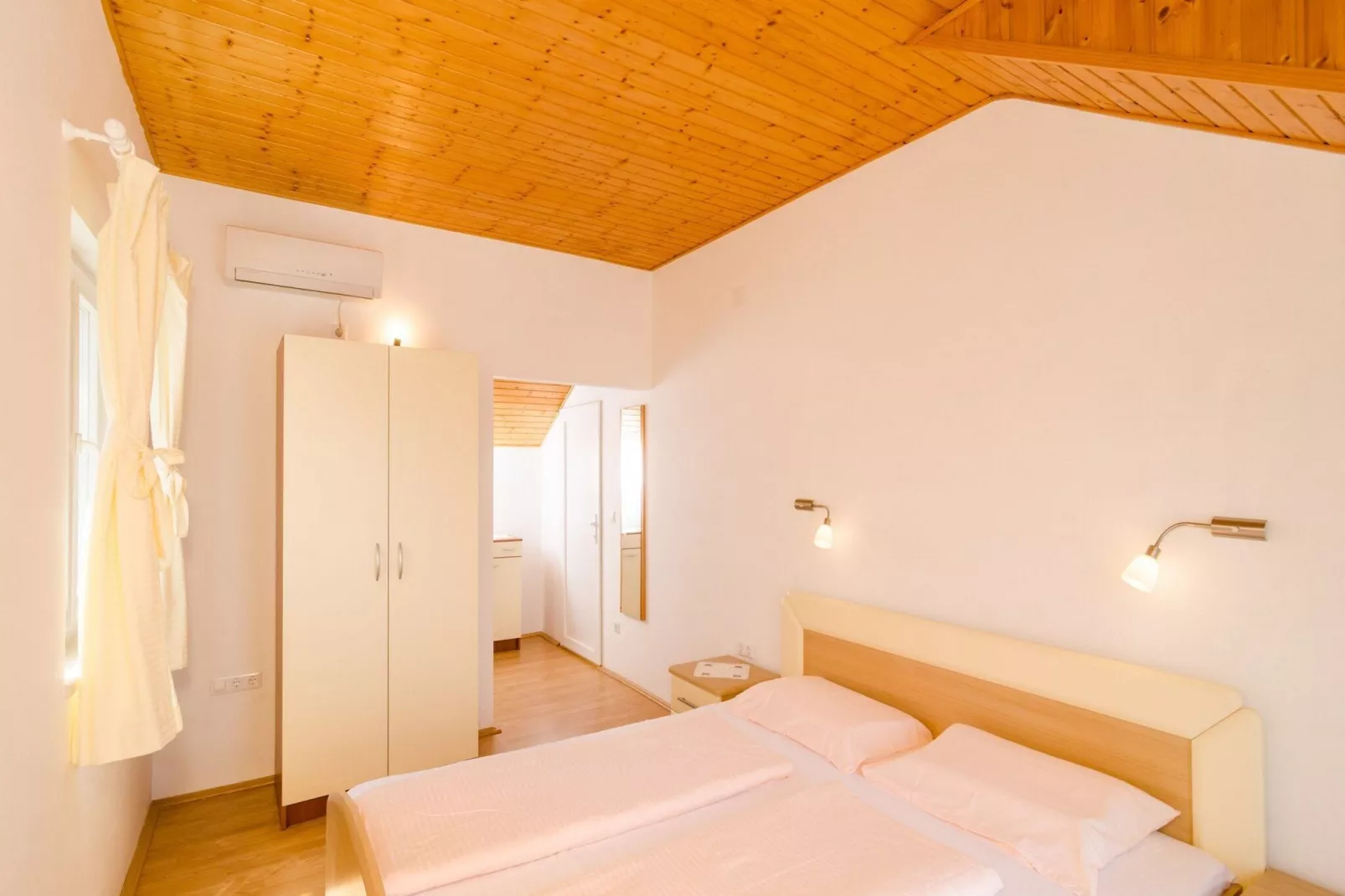 Holiday Home Maćus-One Bedroom Apartment with Balcony-Chambre