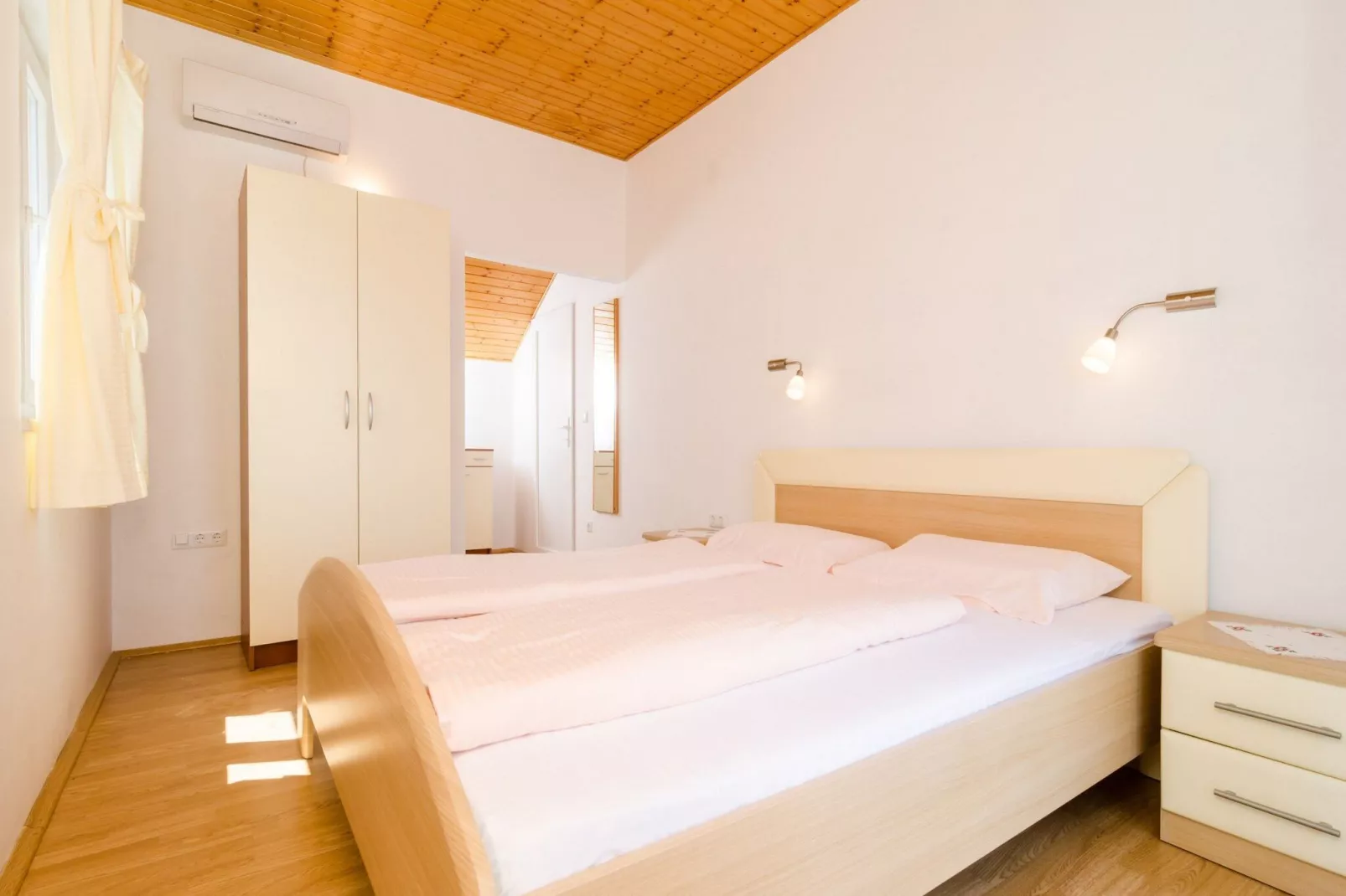 Holiday Home Maćus-One Bedroom Apartment with Balcony-Chambre