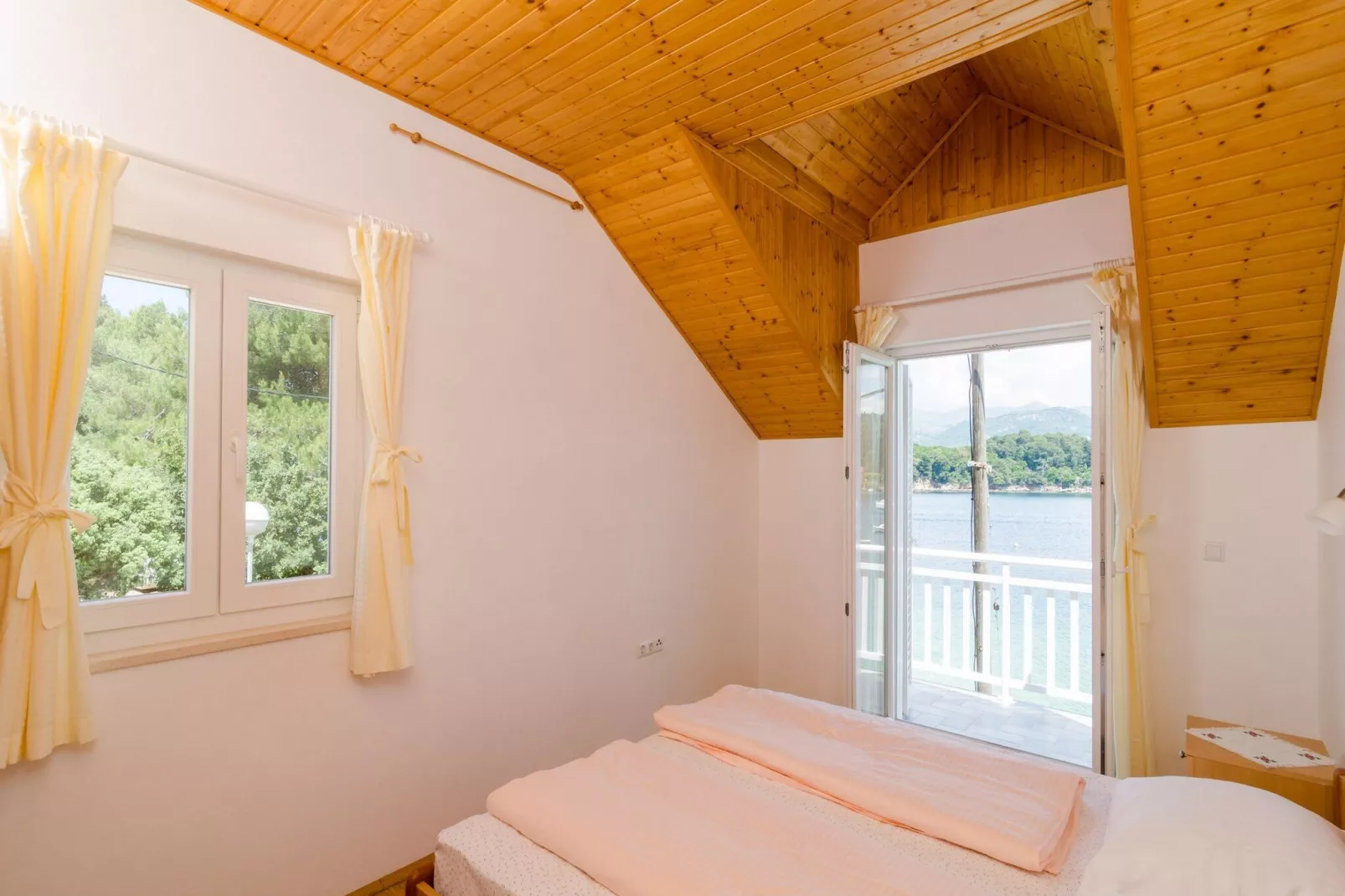 Holiday Home Maćus-One Bedroom Apartment with Balcony-Chambre