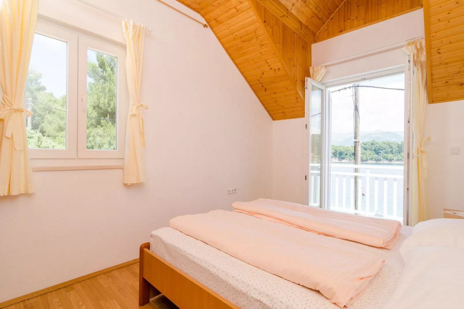 Holiday Home Maćus-One Bedroom Apartment with Balcony-Chambre