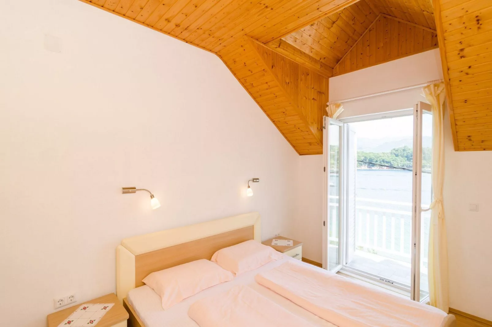Holiday Home Maćus-One Bedroom Apartment with Balcony-Chambre