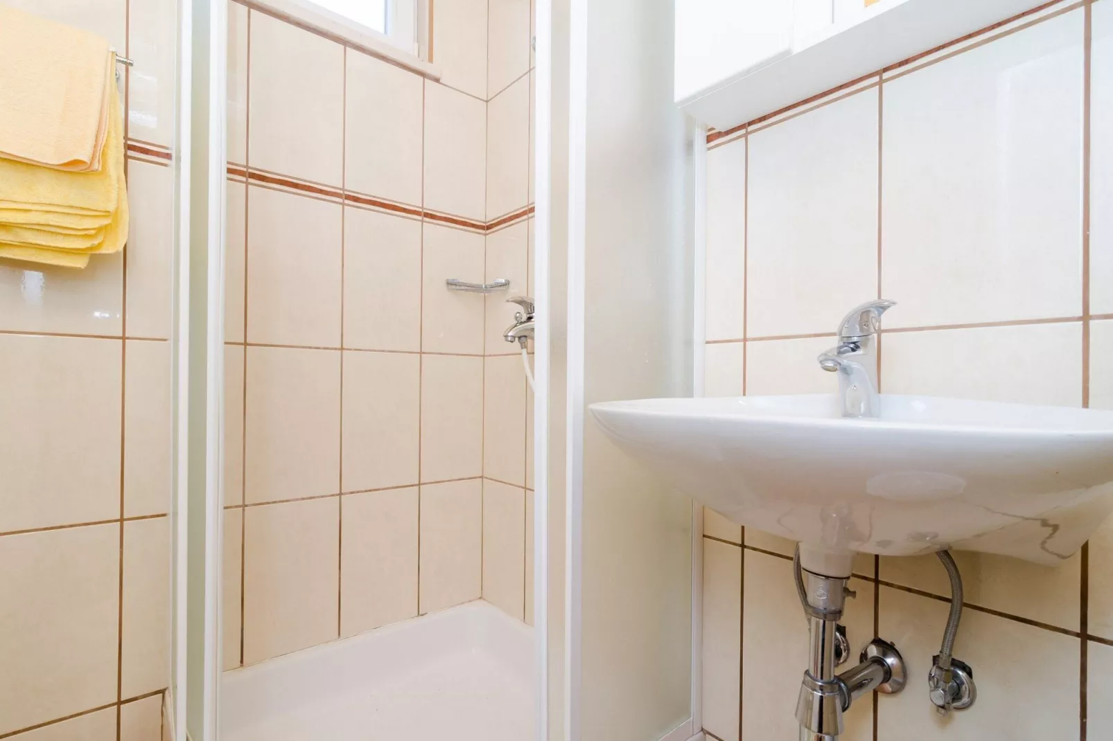 Holiday Home Maćus-One Bedroom Apartment with Balcony-Salle de bain