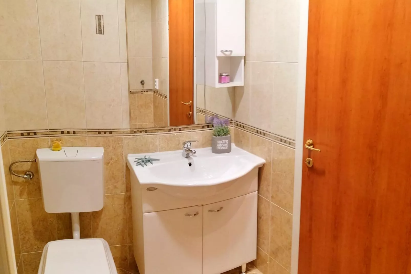 Holiday Home Blue Dream - Two Bedroom Apartment with Terrace and Sea View (A1)-Salle de bain