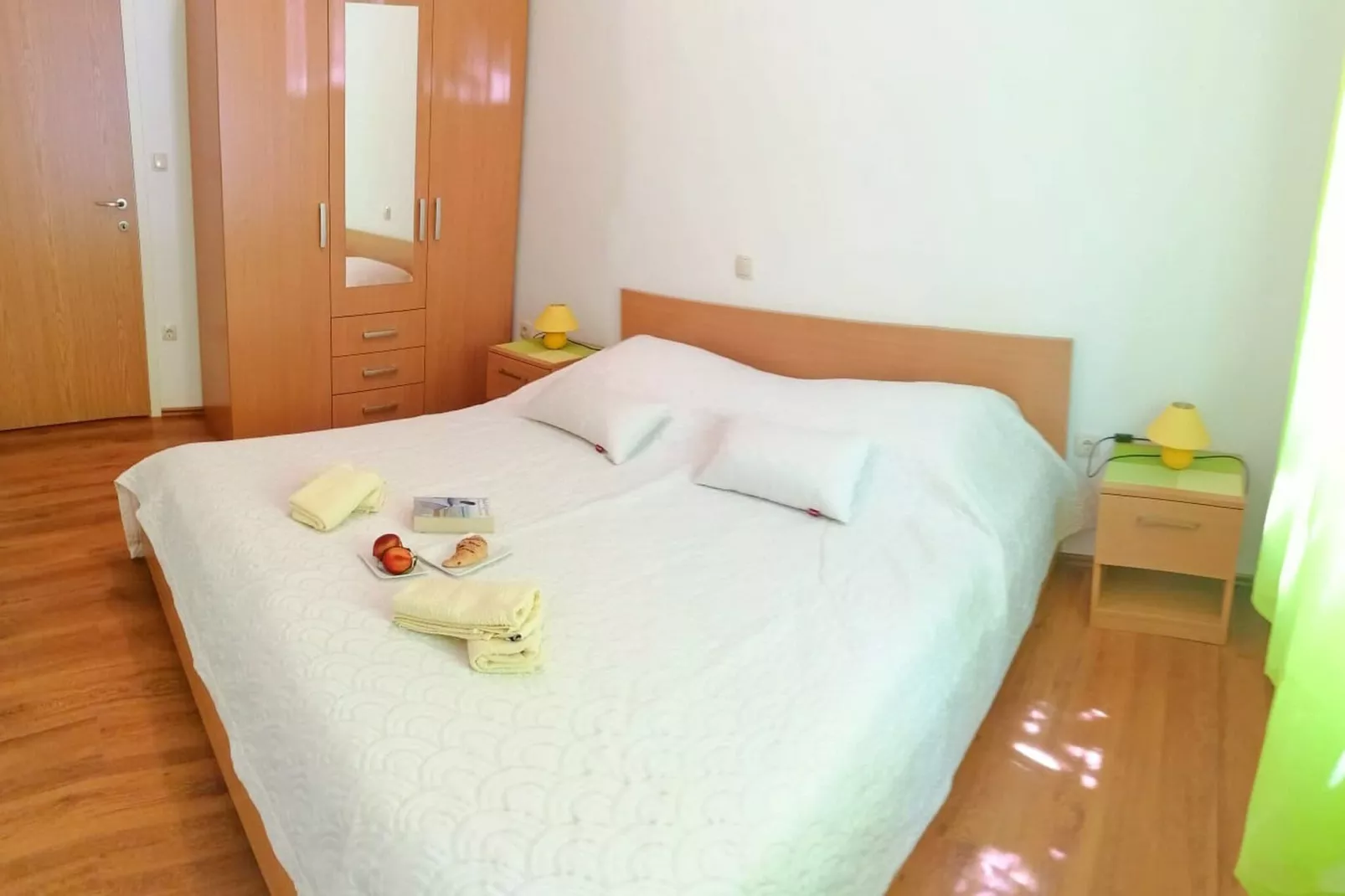 Holiday Home Blue Dream - Two Bedroom Apartment with Terrace and Sea View (A2)-Chambre