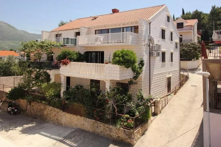 Apartments Magda- Backside Studio Apartment (Apartment 4)-Outdoor