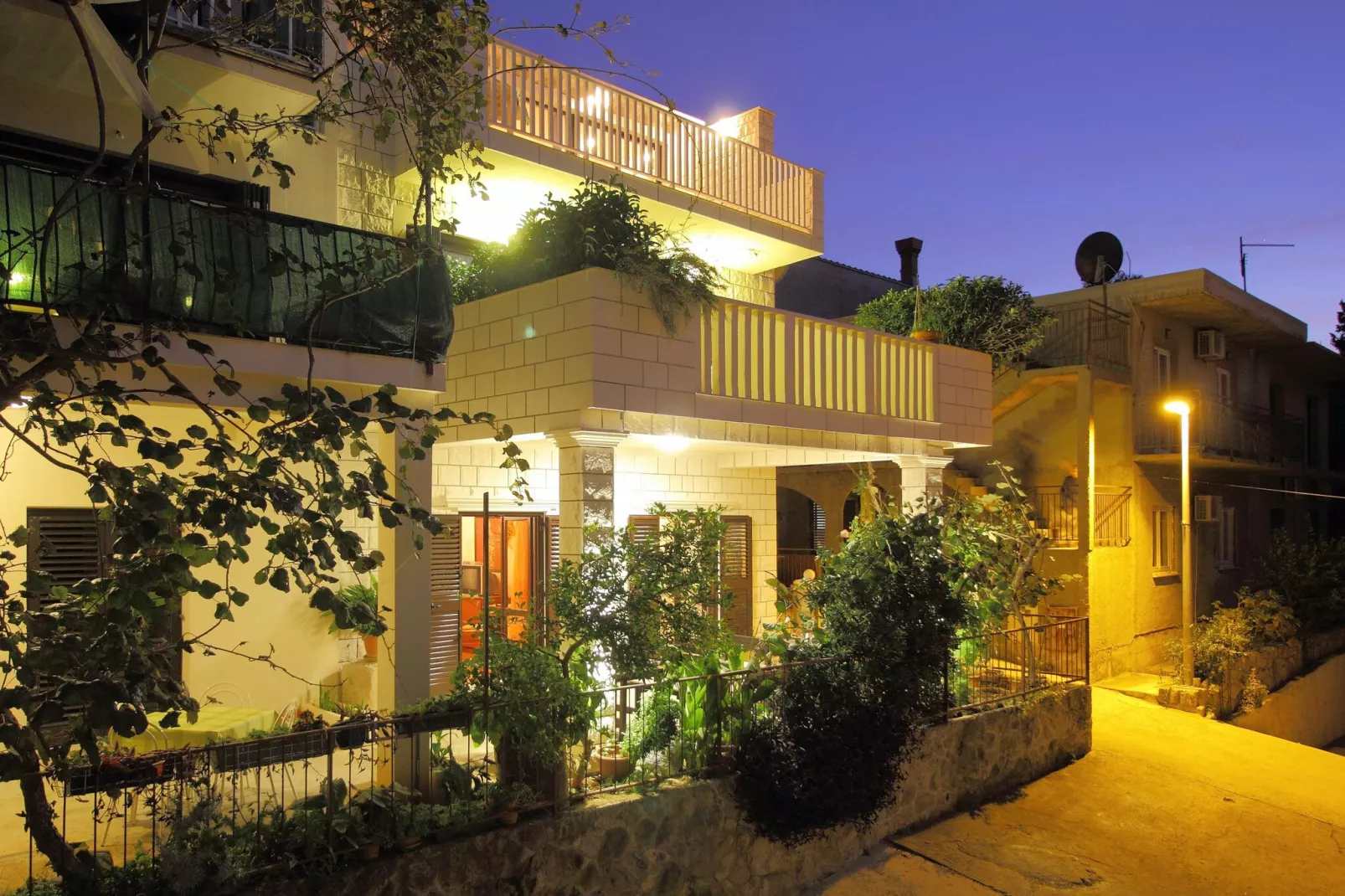 Apartments Magda- Standard Backside Studio Apartment (Apartment 5)-Outdoor