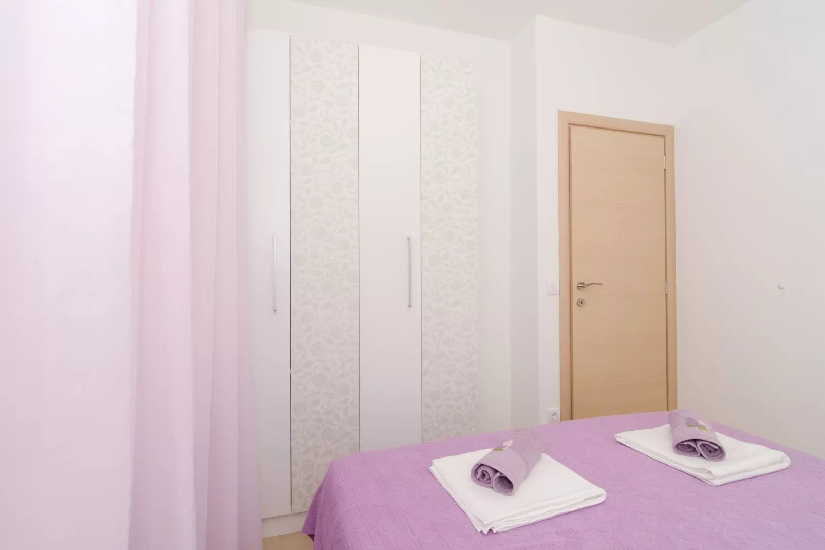 Apartments Marmo - One Bedroom Apartment with Balcony and Sea View (Apartman 1)-Bedroom