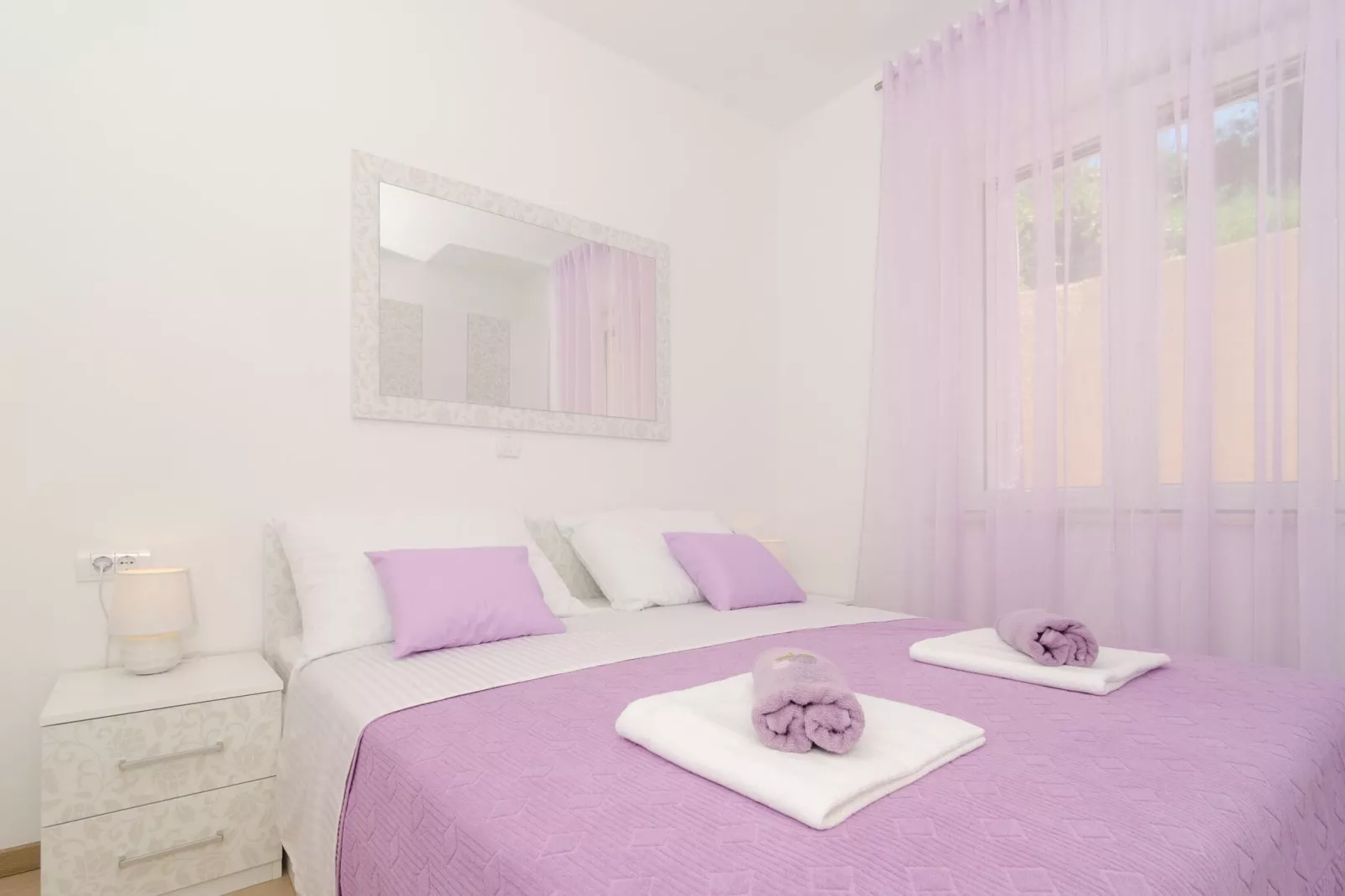 Apartments Marmo - One Bedroom Apartment with Balcony and Sea View (Apartman 1)-Bedroom
