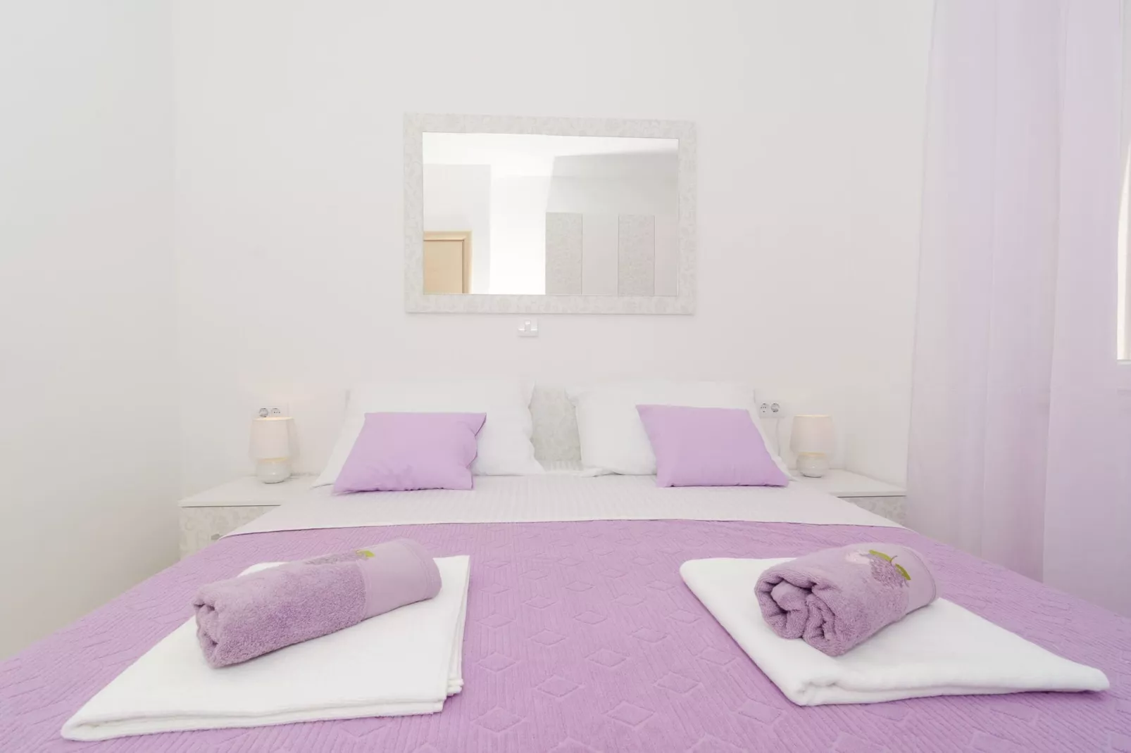 Apartments Marmo - One Bedroom Apartment with Balcony and Sea View (Apartman 1)-Bedroom