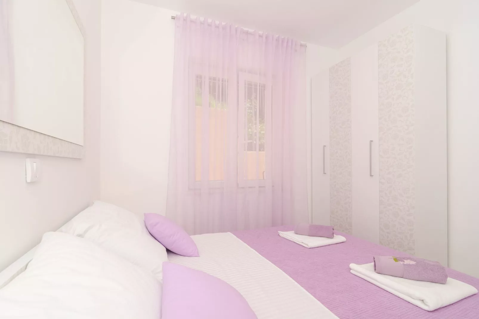 Apartments Marmo - One Bedroom Apartment with Balcony and Sea View (Apartman 1)-Bedroom