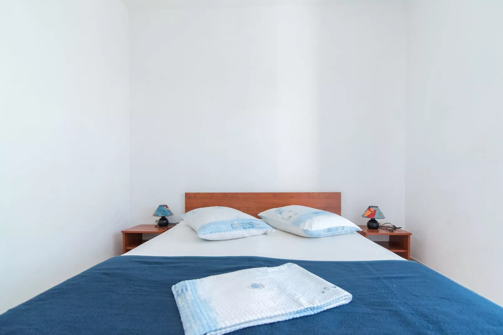 Apartments Neva- Two Bedroom Apartment with Balcony (4R)-Bedroom