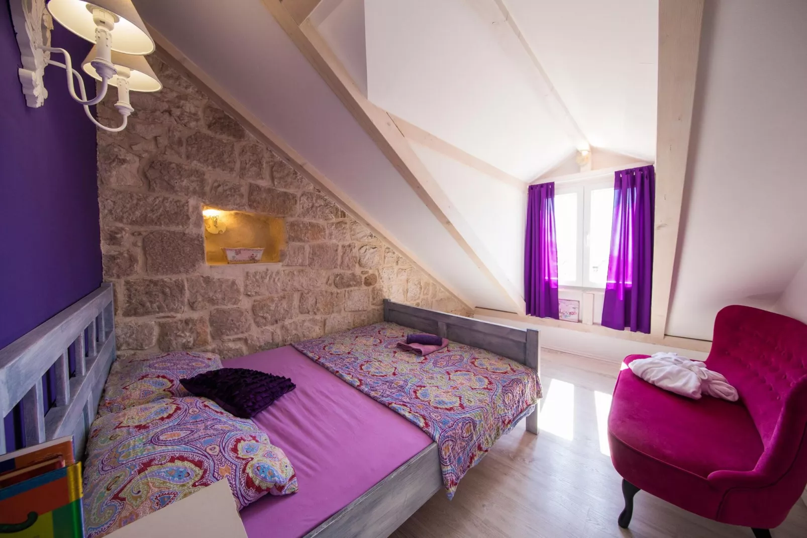Guest House Gugily - Three Bedroom Apartment with City and Sea View-Bedroom