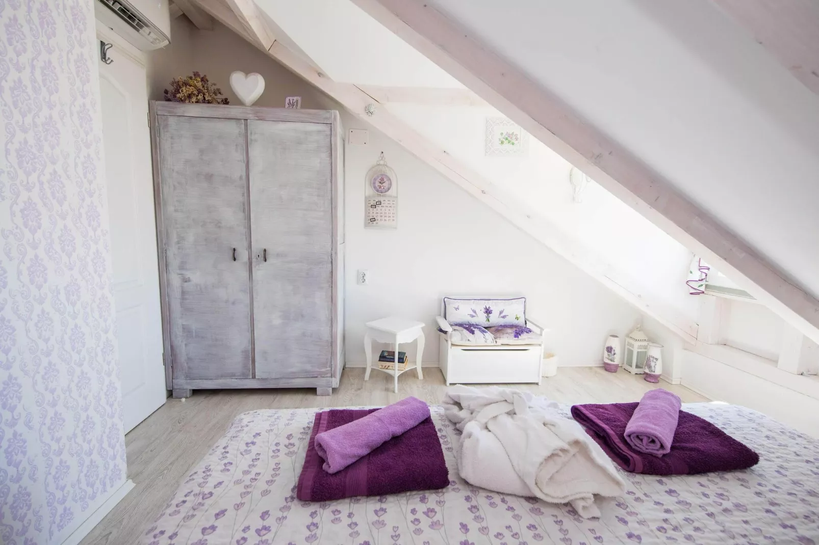 Guest House Gugily - Three Bedroom Apartment with City and Sea View-Bedroom