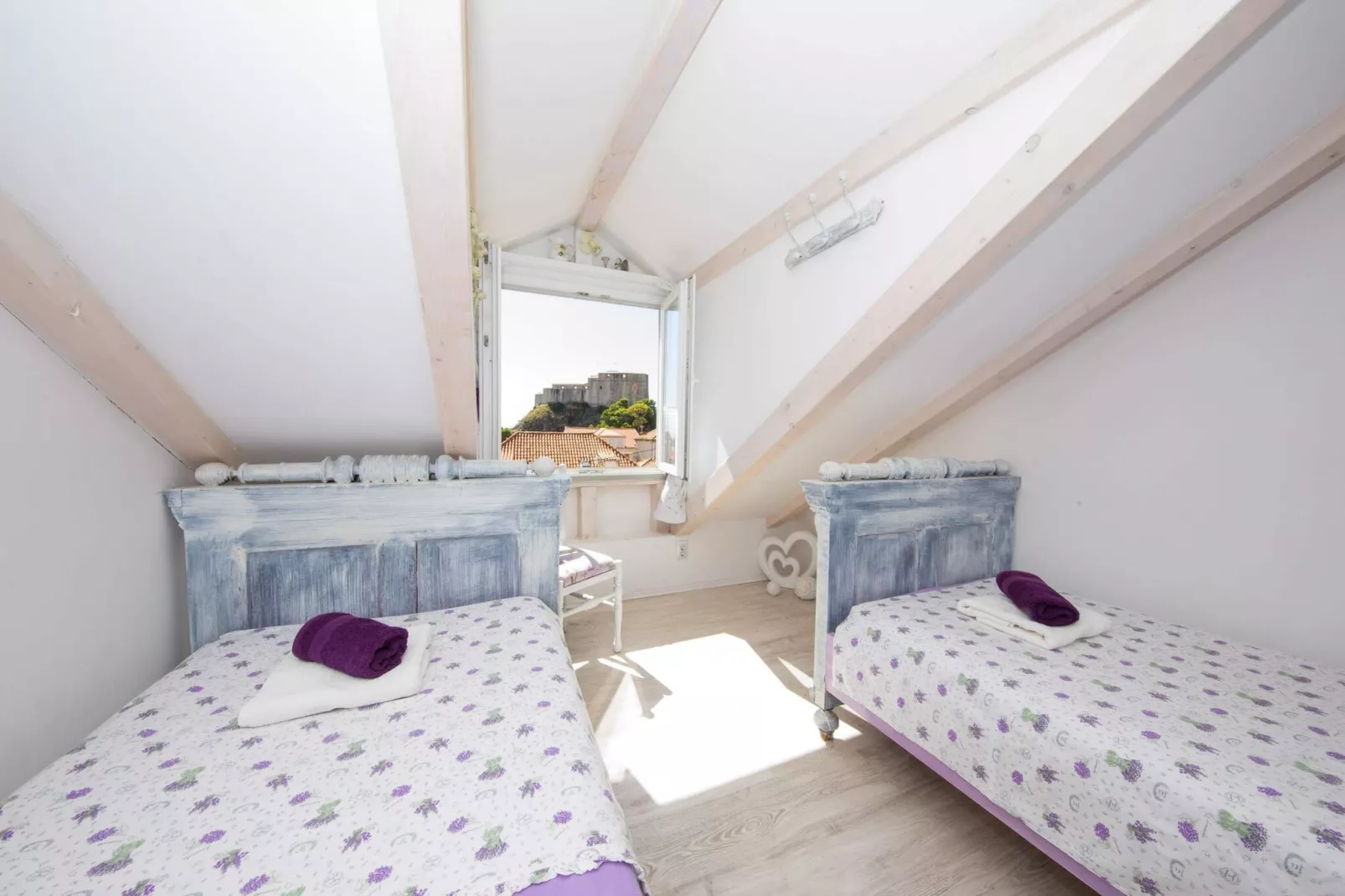 Guest House Gugily - Three Bedroom Apartment with City and Sea View-Bedroom