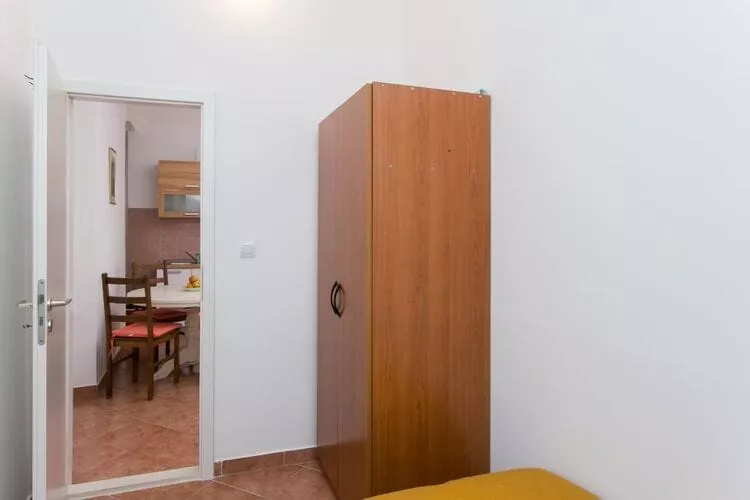 Apartment Tranquilo- Two Bedroom Apartment with Garden View-Schlafzimmer