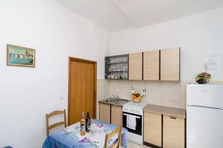 Apartments Mamma Mia- Superior One Bedroom Apartment with Terrace-Cuisine