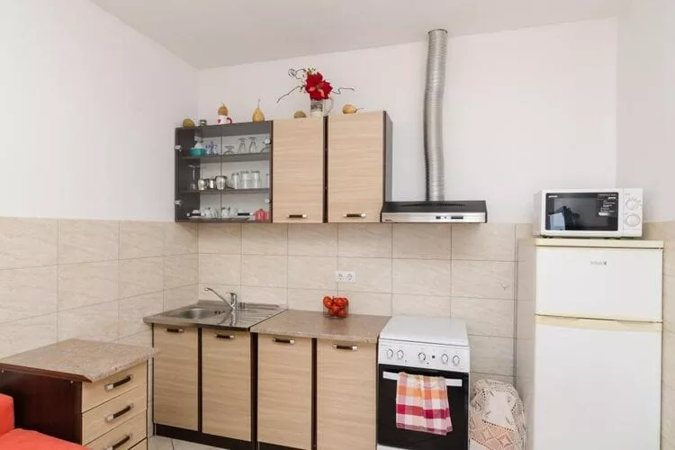 Apartments Mamma Mia - Comfort One Bedroom Apartment with Terrace-Cuisine