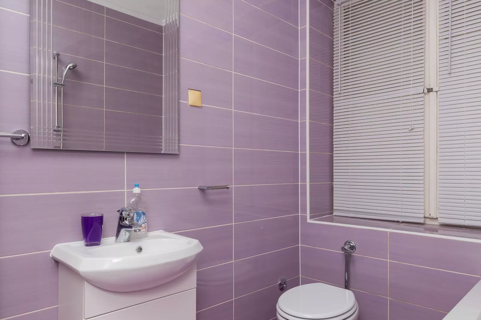 Apartments Sany - One Bedroom Apartment with Balcony and Sea View-Bathroom